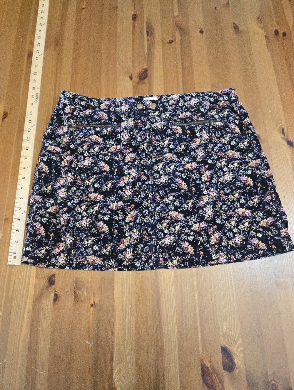 Mossimo Black Floral Corduroy Mini Skirt Size 14